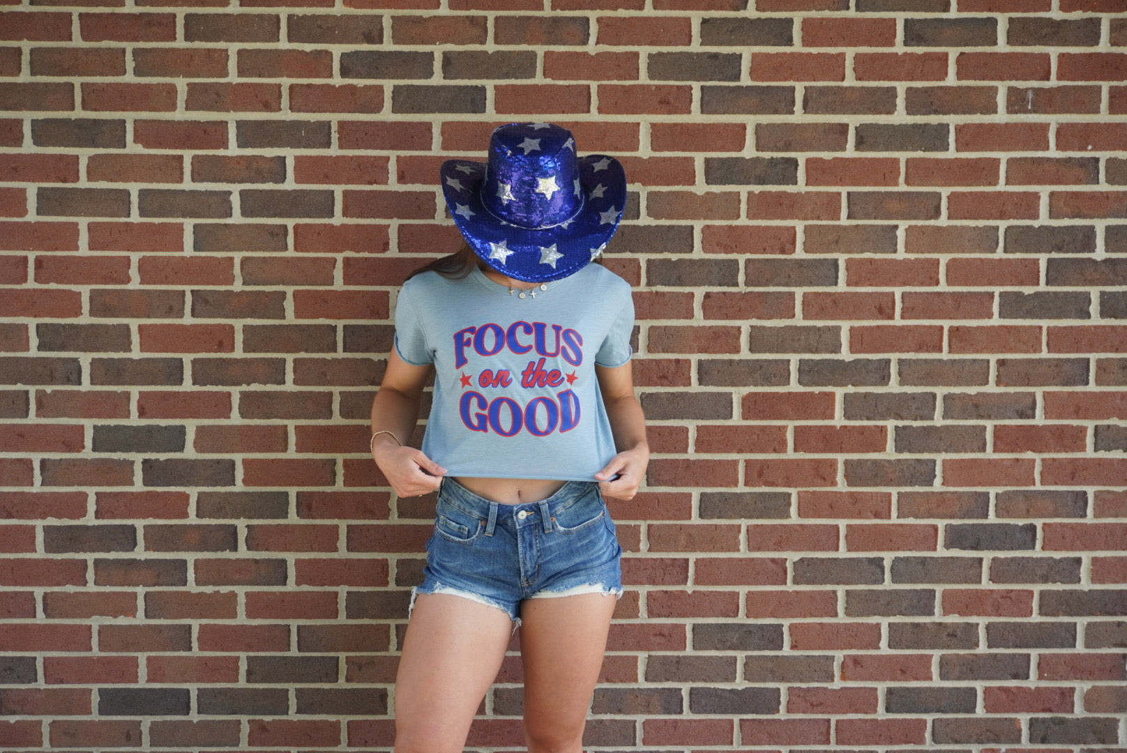 Focus On The Good Crop Tee - Blue & Red