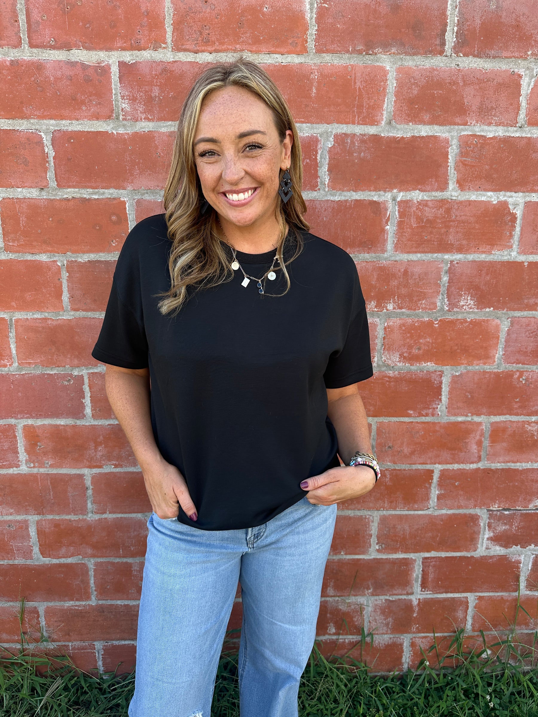 Corrie Tee - Black