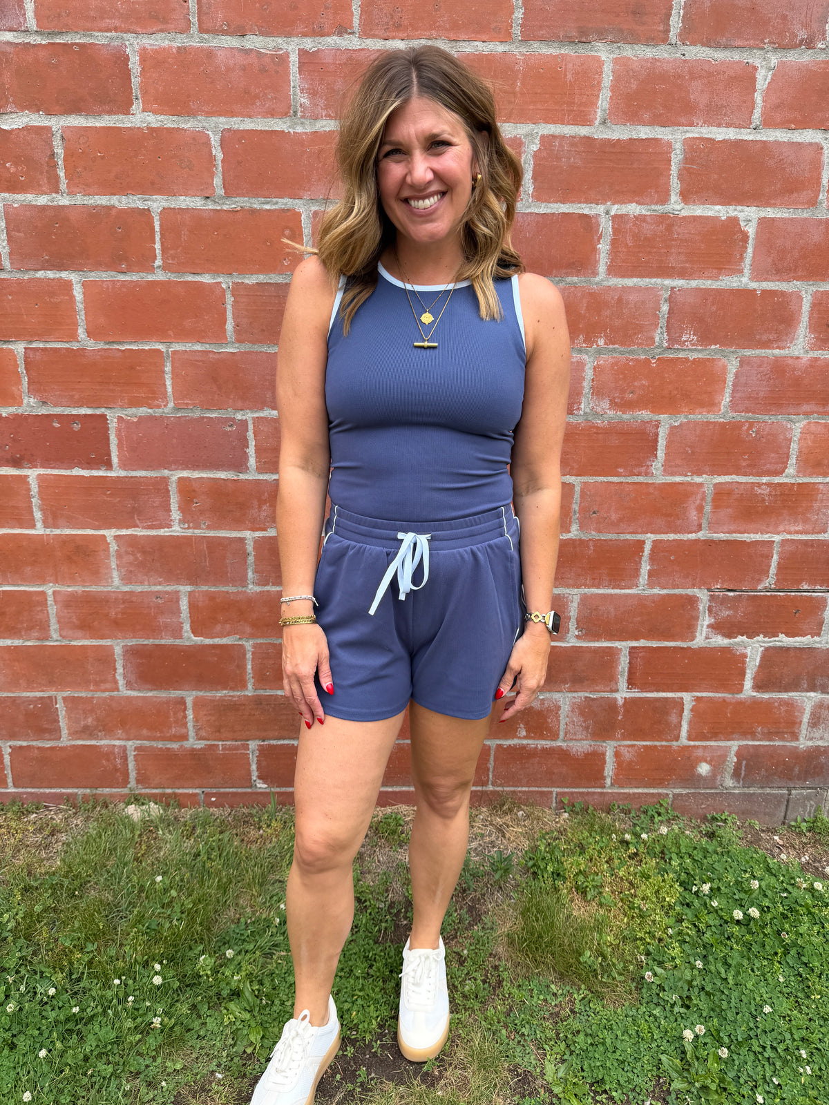 Valley Shorts - Navy