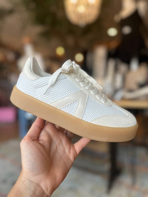 Ellie Tennies - Beige