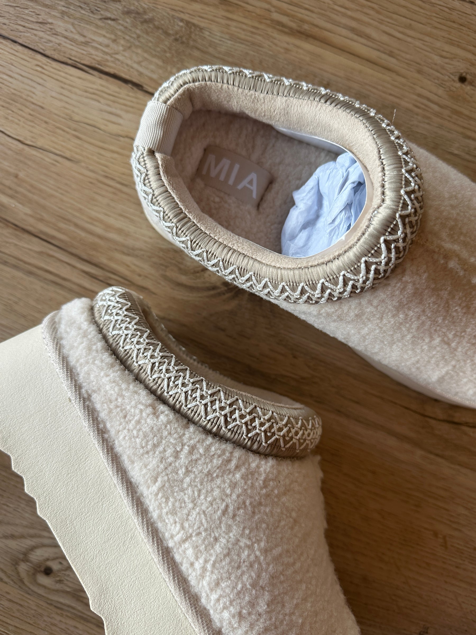 Uggg Dupes by Mia Shoes - Sherpa