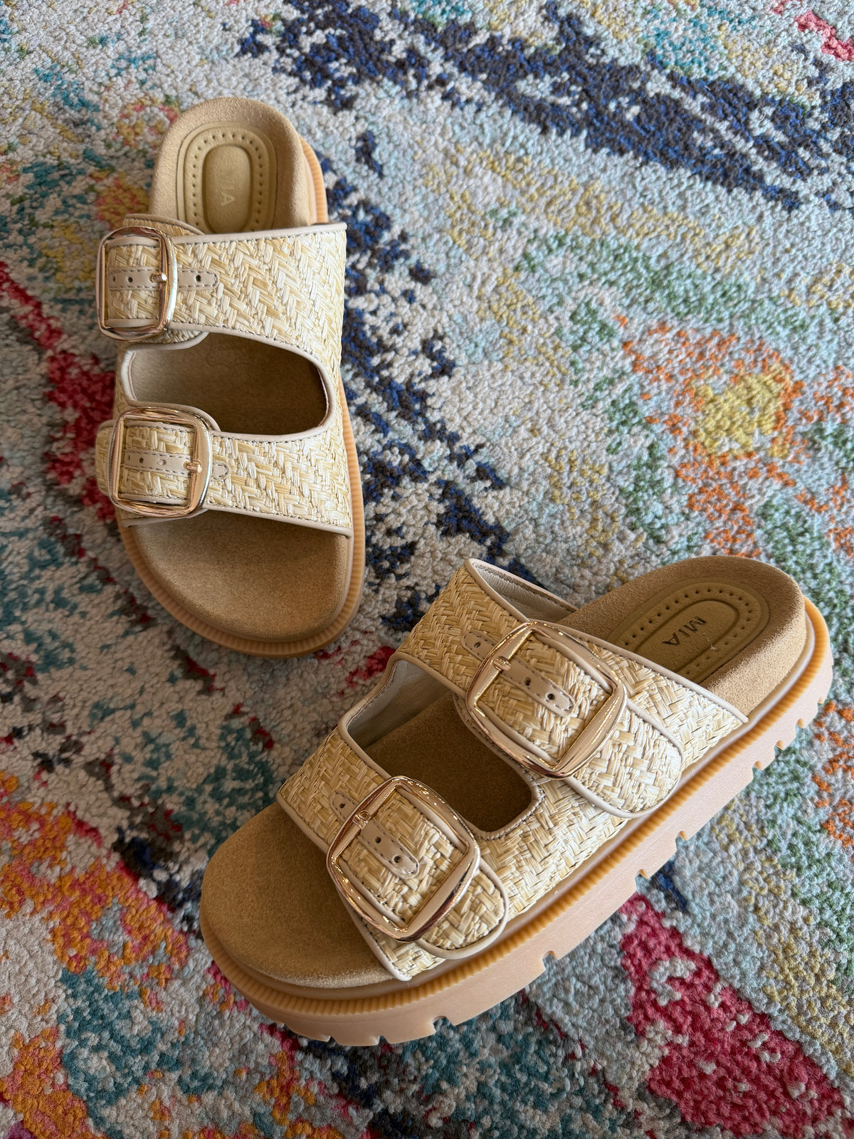 Raffia Slides
