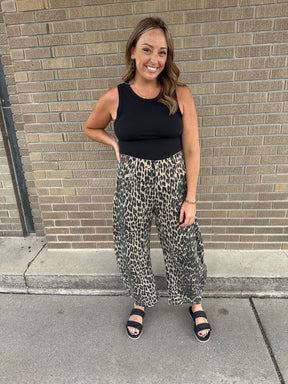 Leopard Barrel Jeans