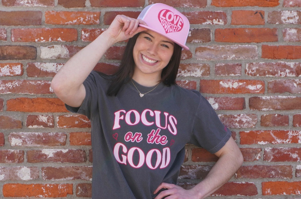 Focus On The Good Tee - Grey & Pink