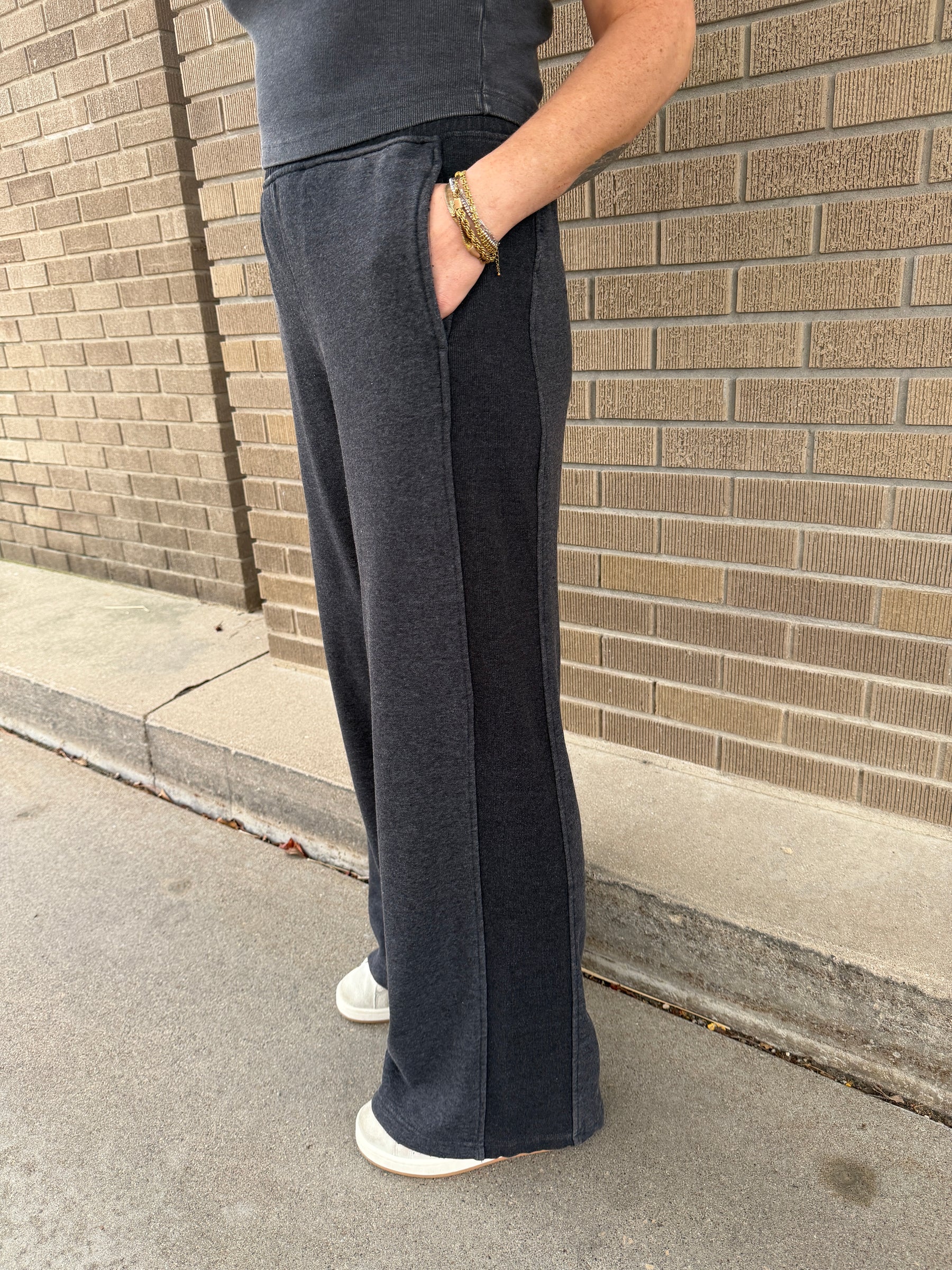 On The Go Wide Leg Pants - Black