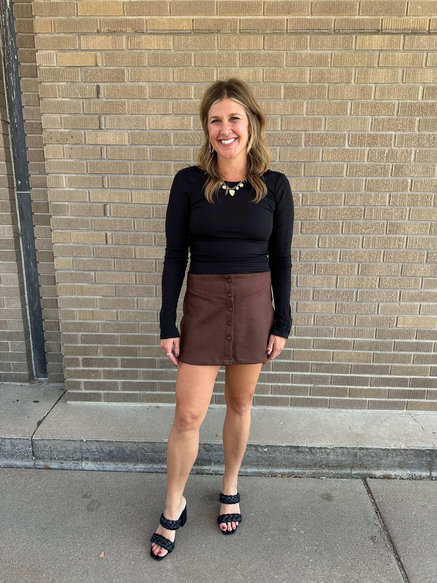 Peep The Back Black Top