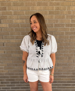 White Denim Details Shorts
