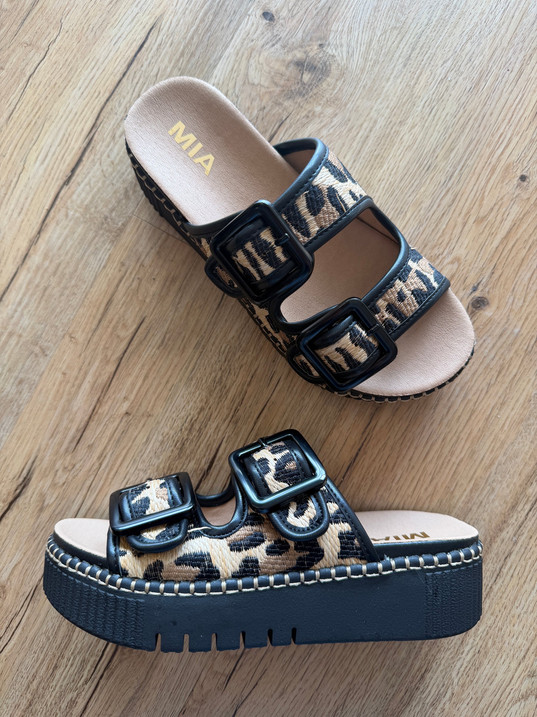 Leopard Slides