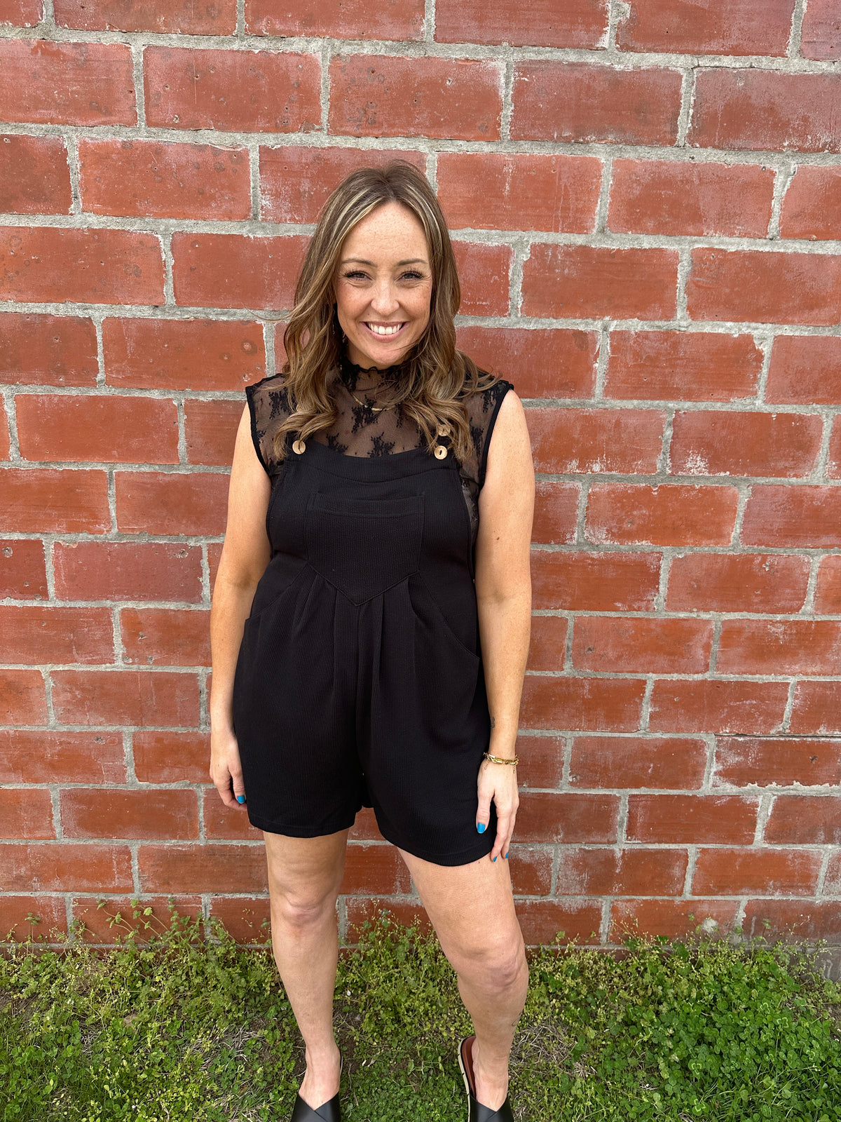Sleeveless Lace Layer - Black
