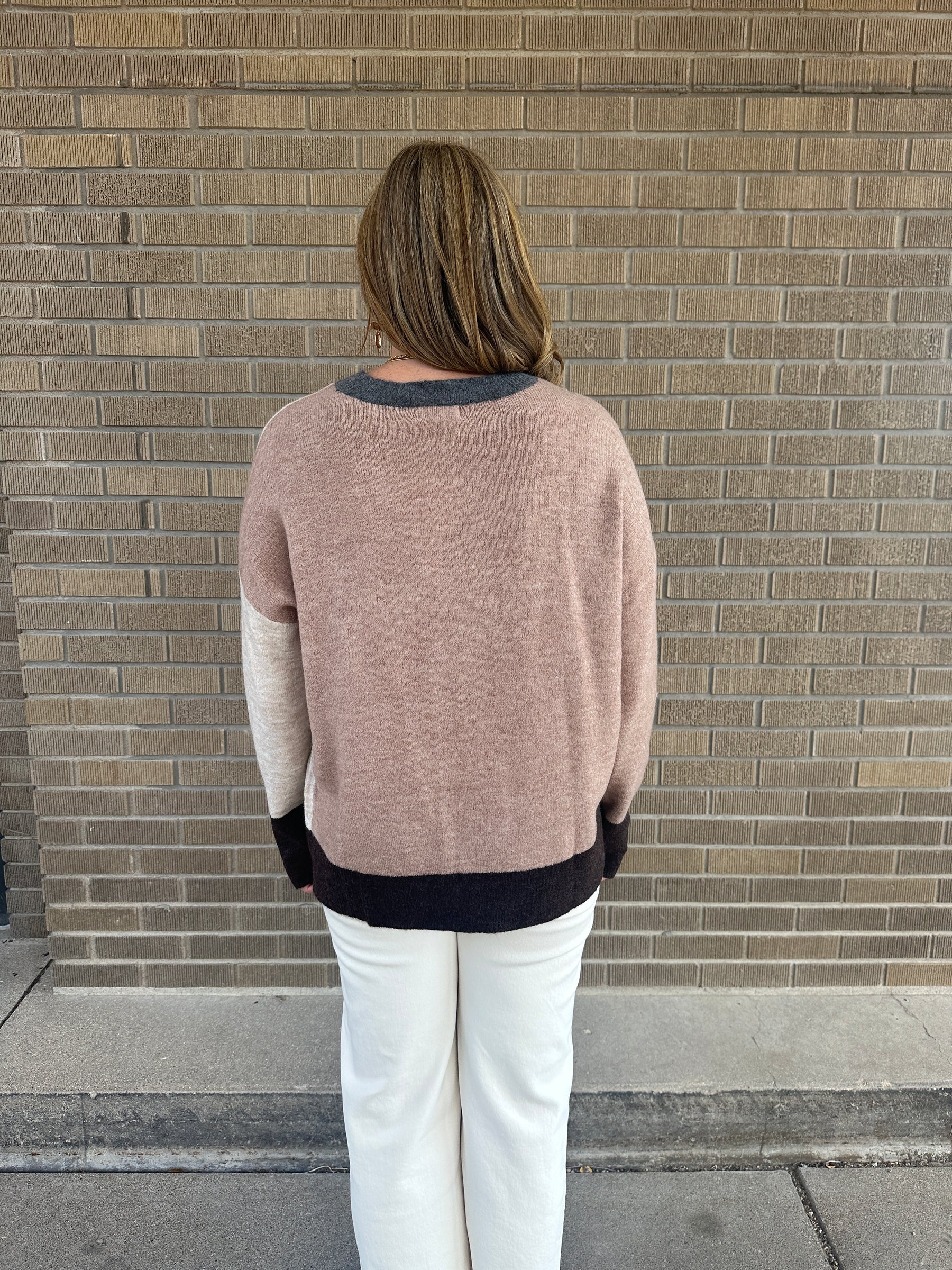 Neutral Girly Colorblock Sweater