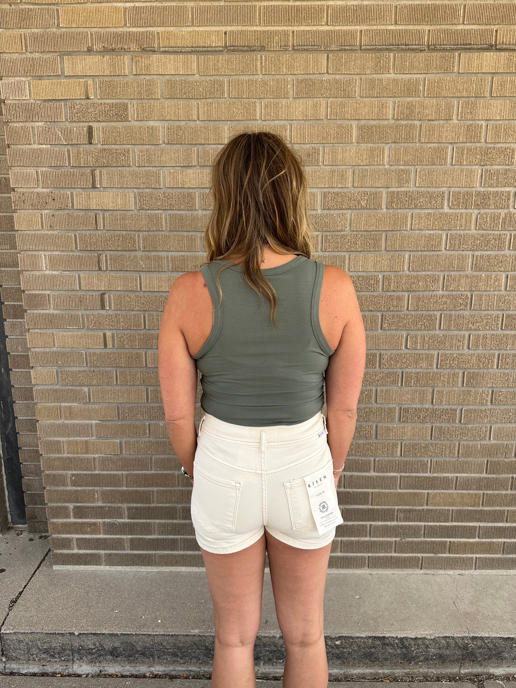 Essential Tank