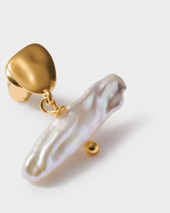 Sol Pearl T-Bar Earrings