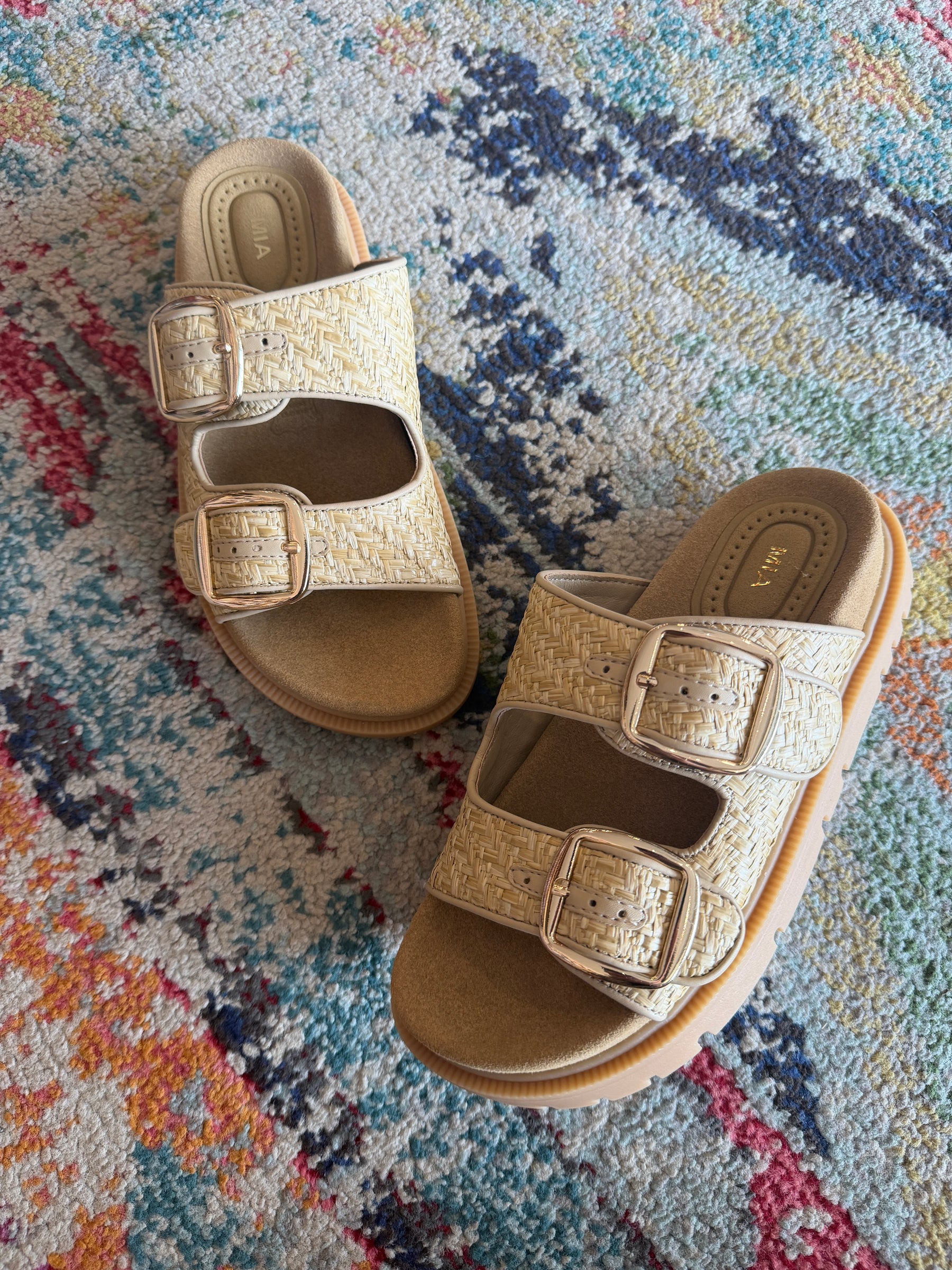 Raffia Slides