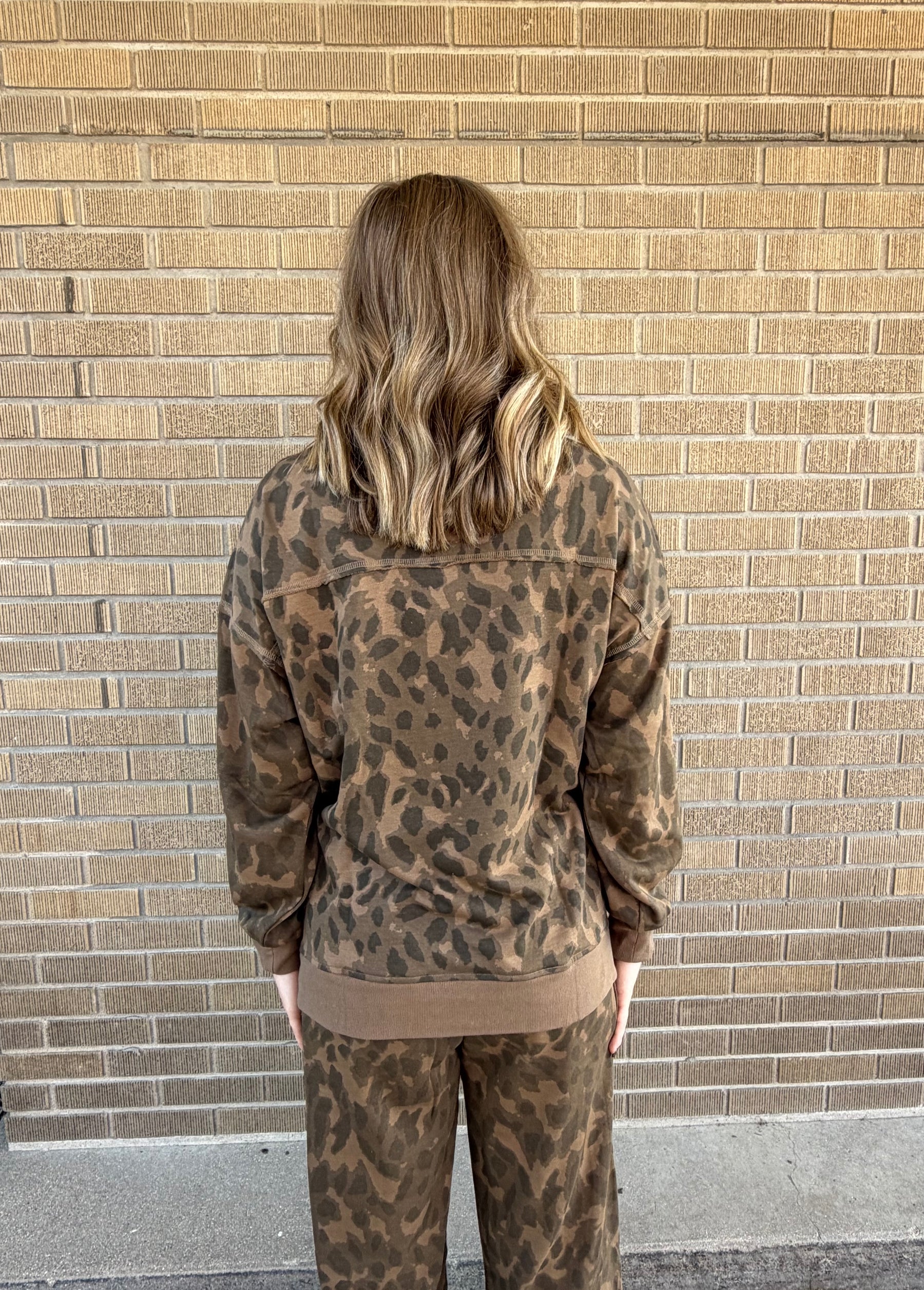 Baddie Abstract Pullover