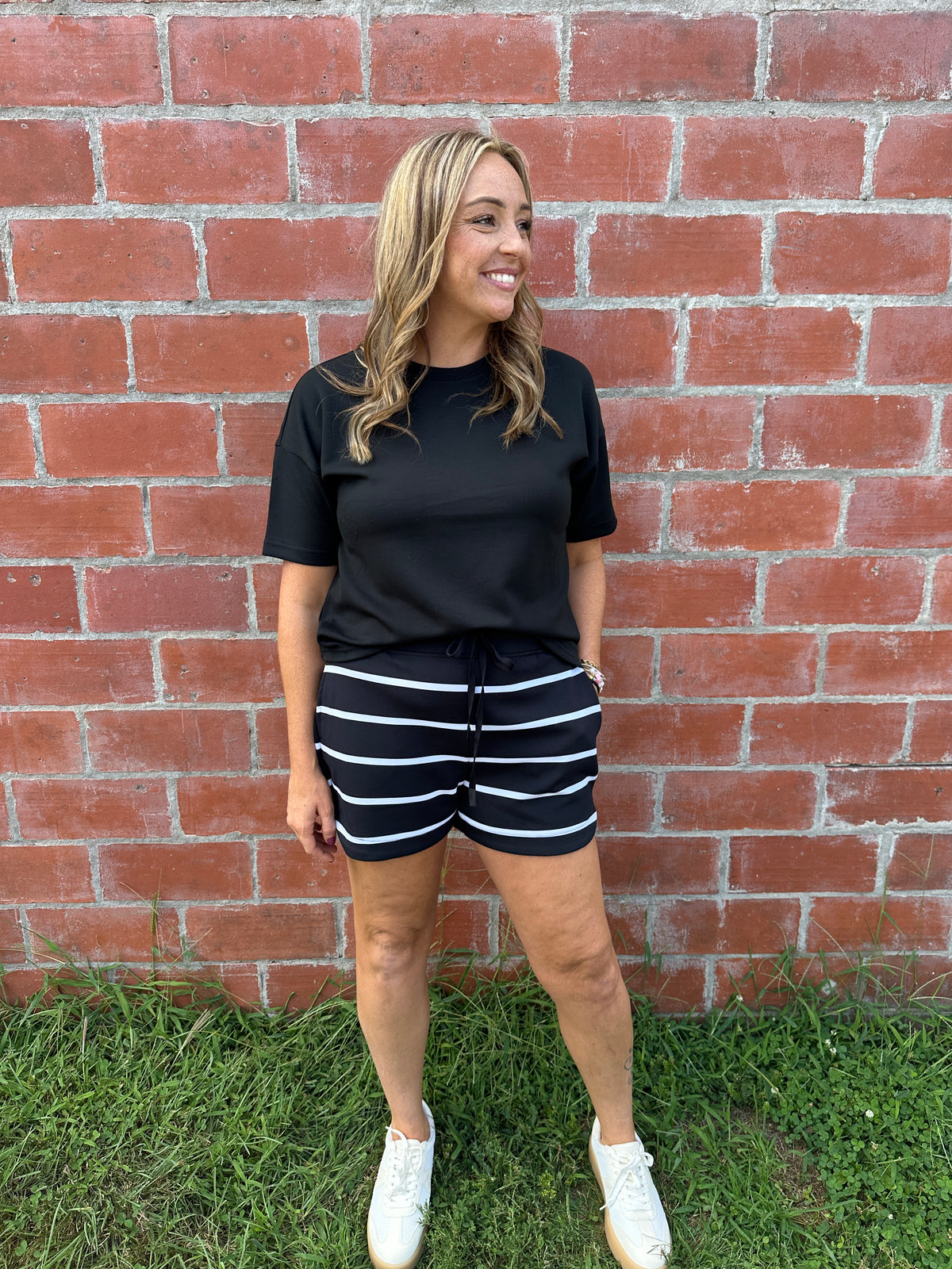 Rosie Shorts - Black Stripe