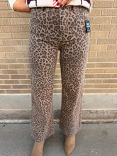 Leopard Crop Straight Leg