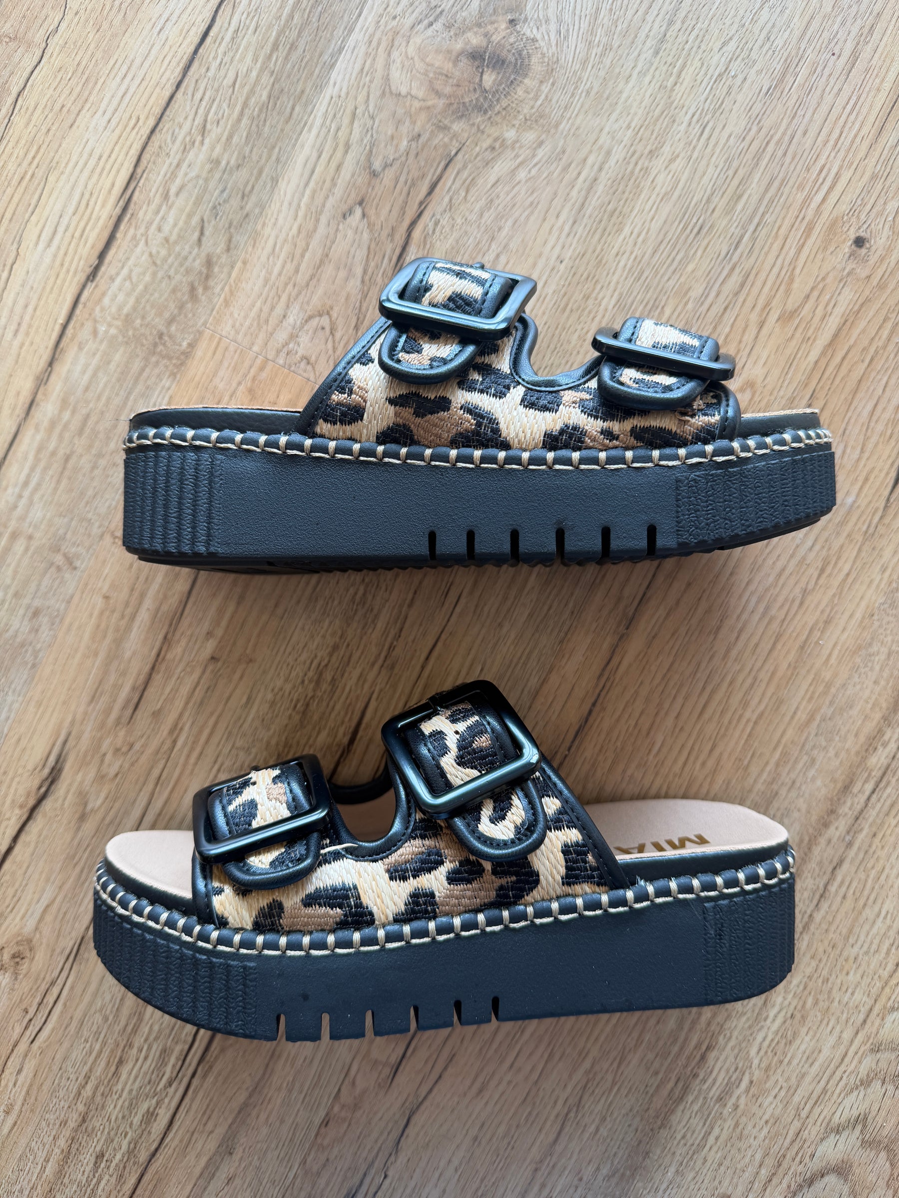 Leopard Slides