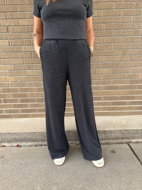 On The Go Wide Leg Pants - Black