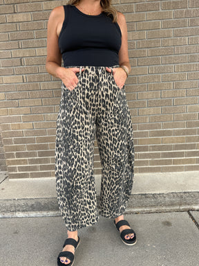 Leopard Barrel Jeans