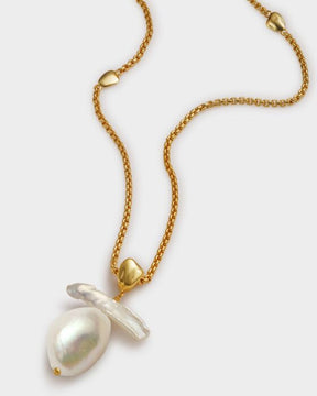 Sol Pearl Necklace