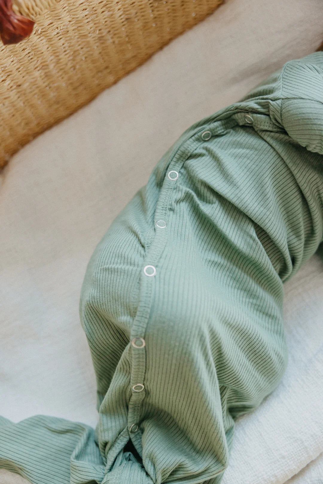 Clover Ribbed Knotted Gown