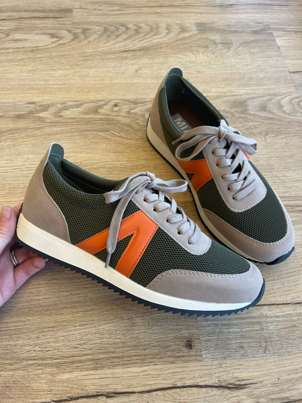The New Sneaker - Olive